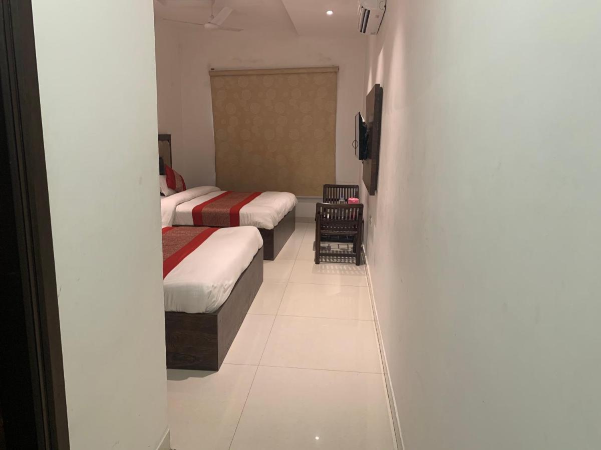 Hotel Sb Residency アムリトサル エクステリア 写真